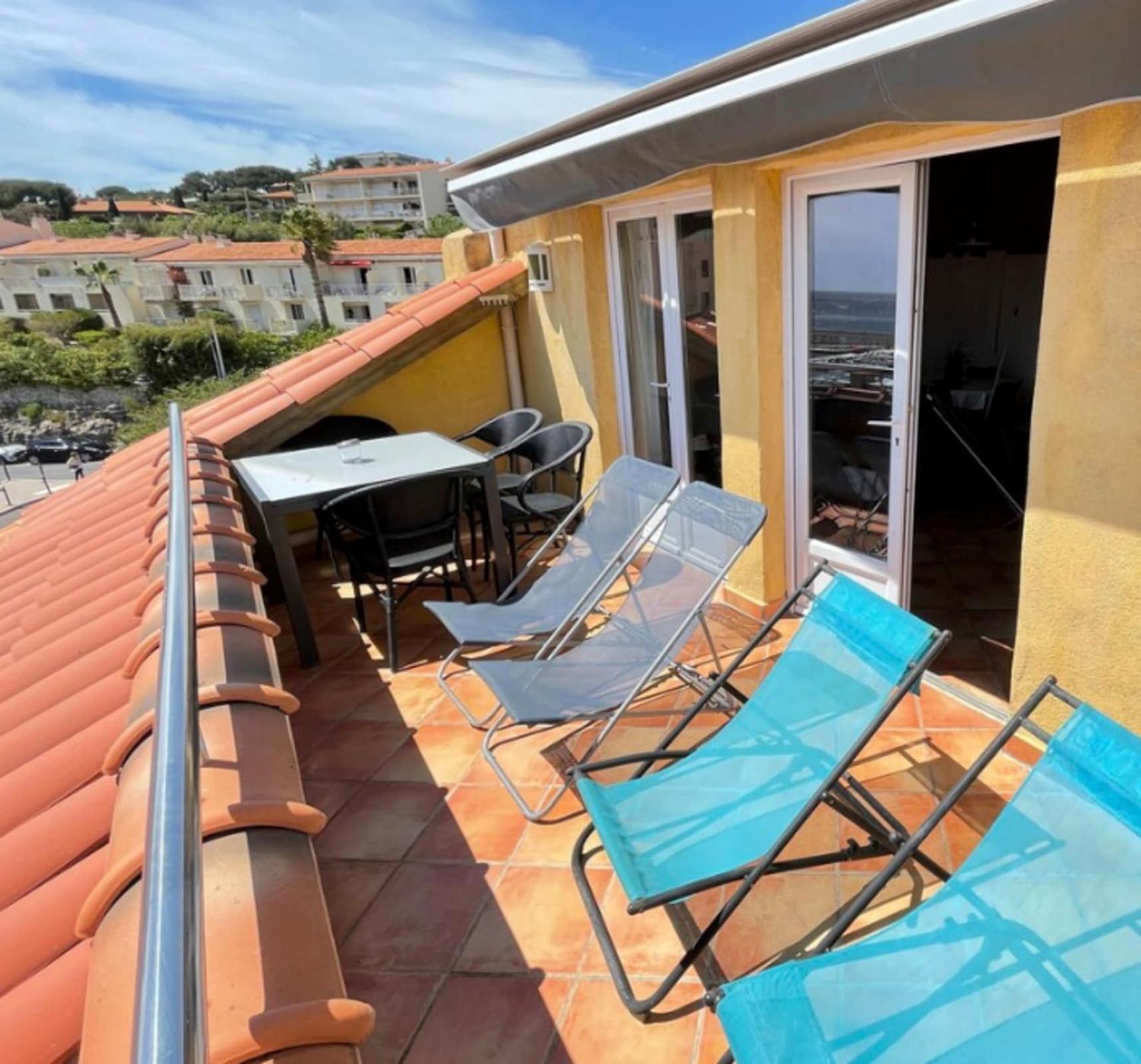 La Perle De Cassis - Terrace With Sea View Apartment Екстериор снимка